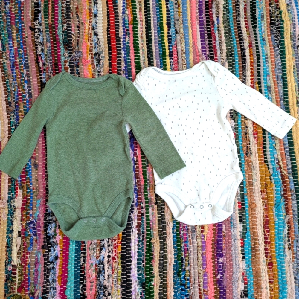 CLOUD ISLAND Long Sleeve Bodysuits 3-6 months
